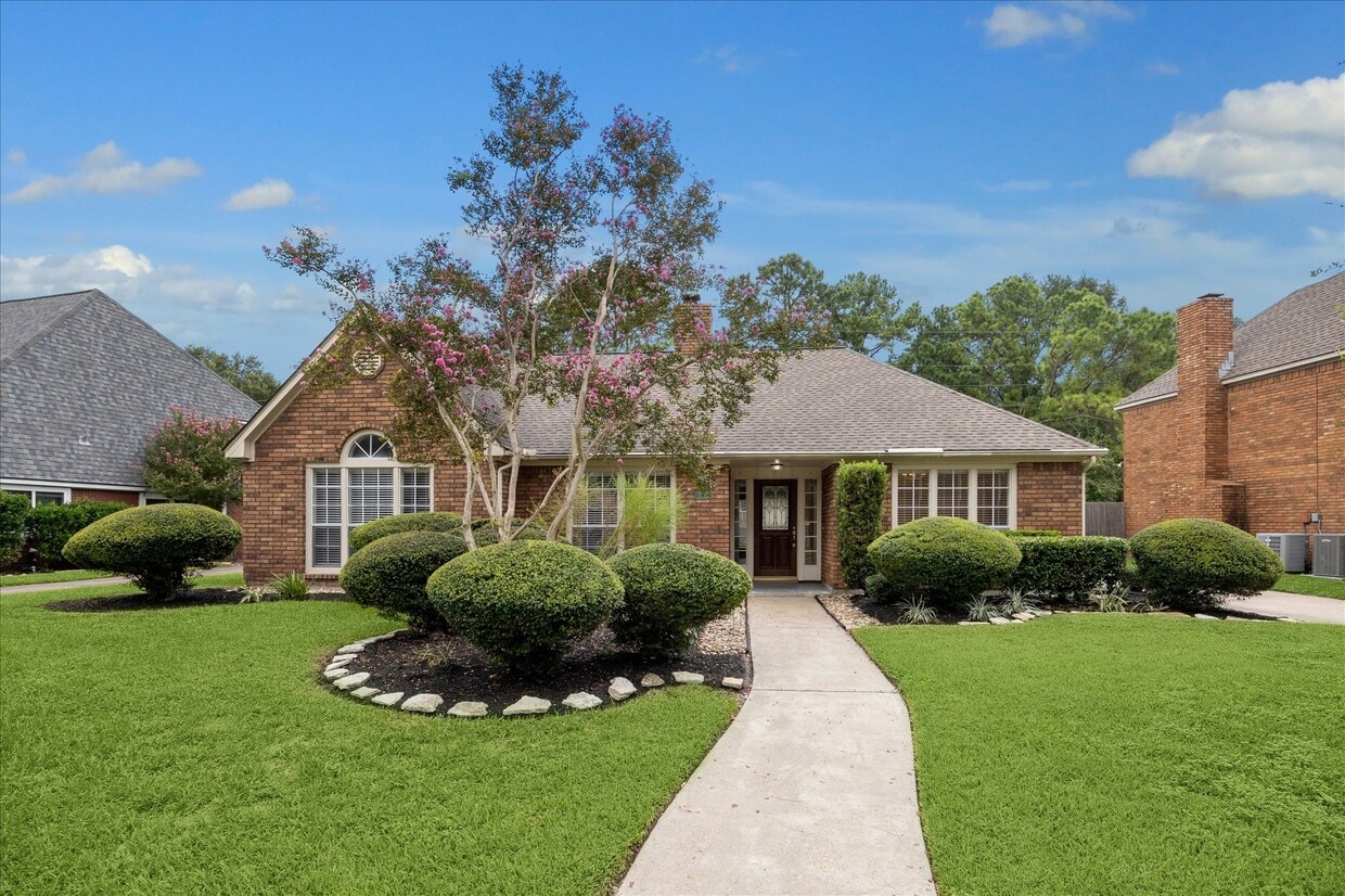 Foto principal - 15974 Knolls Lodge Dr