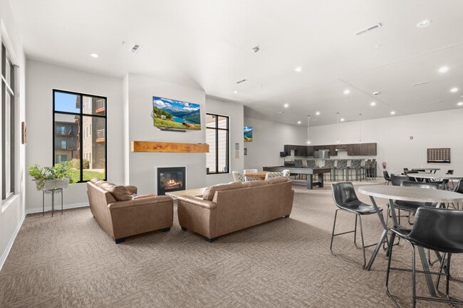 North Highlands Community Room - North Highlands Apartments