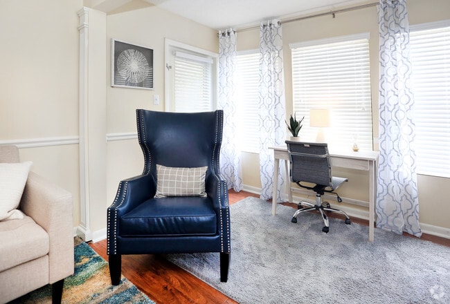 Cypress - 2BD/2BA - 1050 SqFt - Living Area - Pointe at Carrollwood