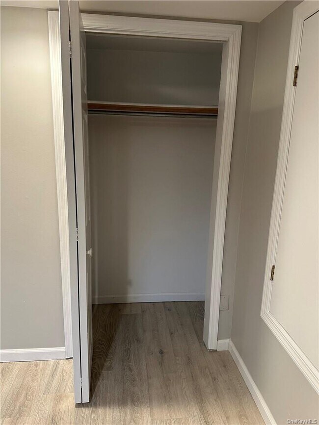 Building Photo - 123 Underhill Ave