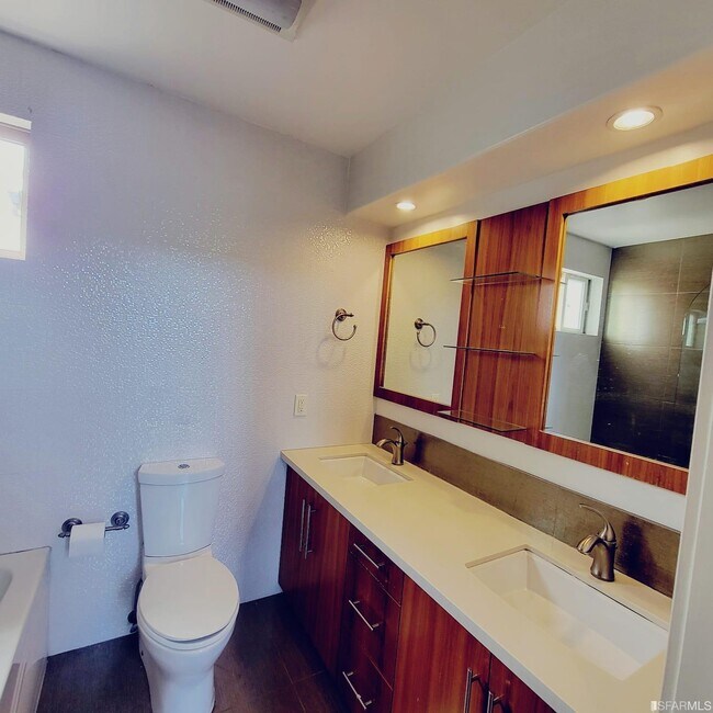 Building Photo - 139 Leese St