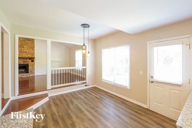 Building Photo - 14614 S Blackfoot Dr