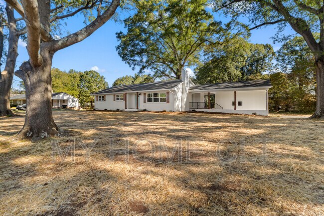 Foto del edificio - 3503 Linwood Rd