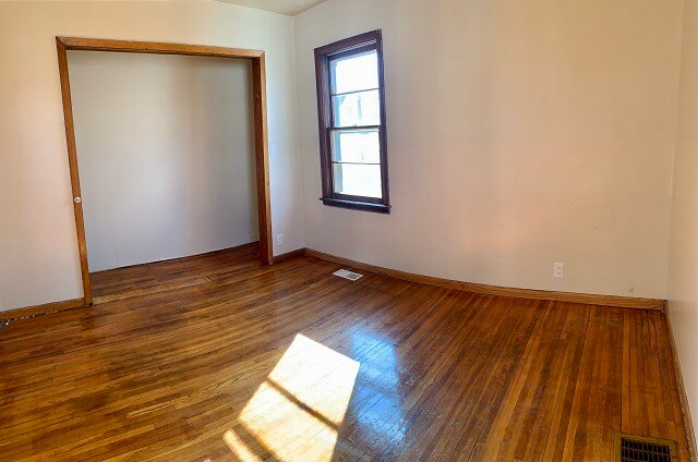 Building Photo - 1717 1st Ave NE