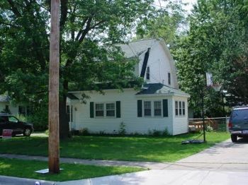 Building Photo - 2025 Wyoming Ave SW