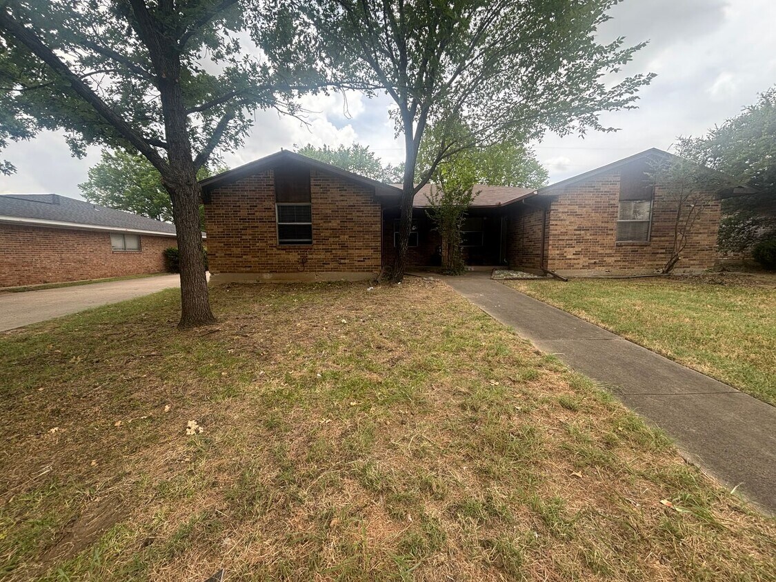 1508-1510 Blackwell Drive - 1508-1510 Blackwell Drive