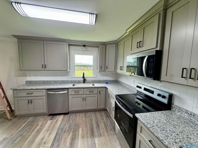 Foto del edificio - 16959 Glaze Rd