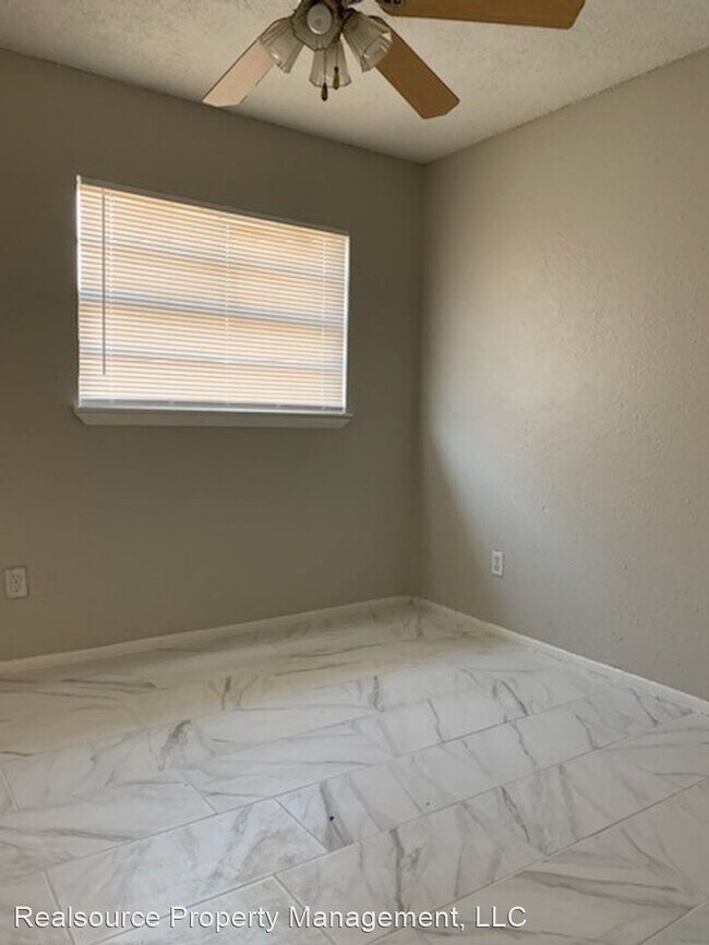 Foto del edificio - 418 Dolphin St