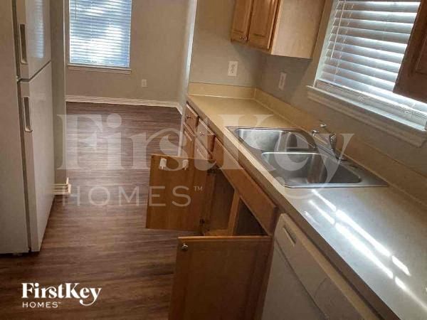 Foto del edificio - 1607 Coleman St