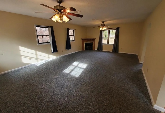 Building Photo - 6414 Tradewinds Dr