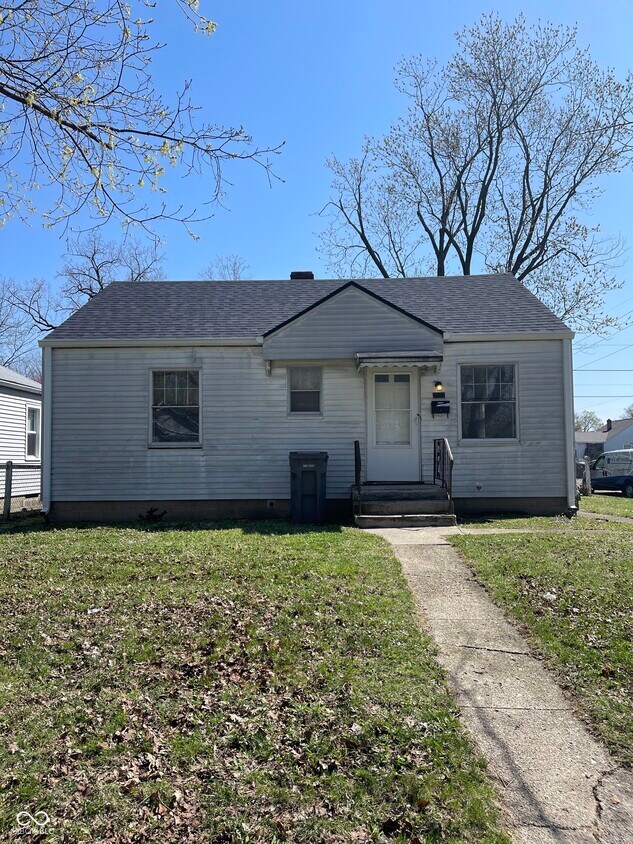 Primary Photo - 1801 N Linwood Ave