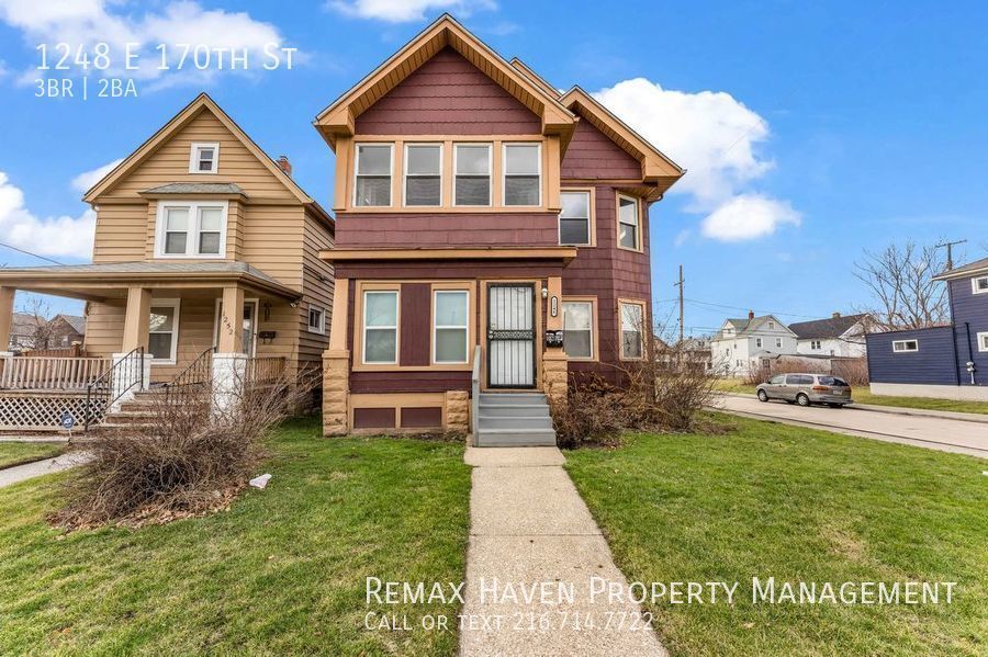 1248 East 170th St Up (2nd & 3rd floor), C... Townhome Rentals in