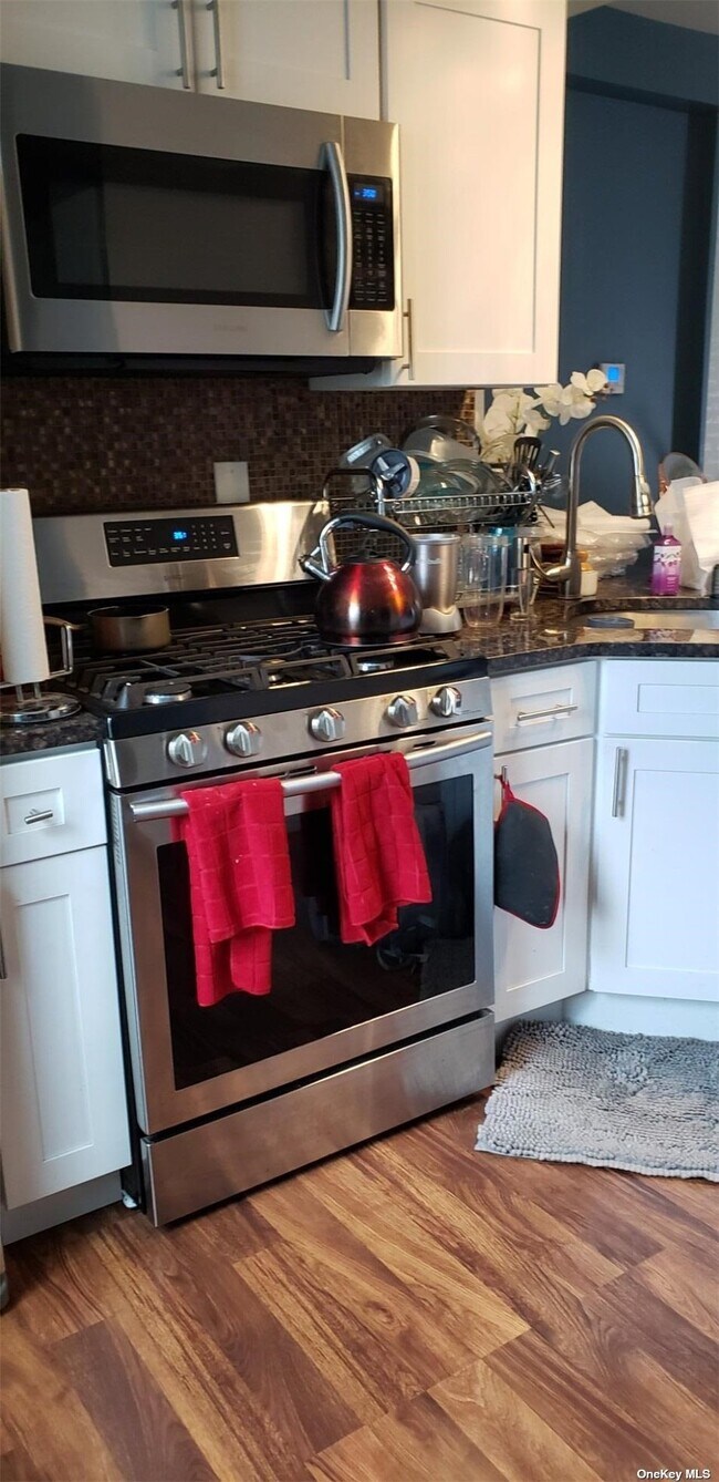 Foto del edificio - 114-23 Inwood St