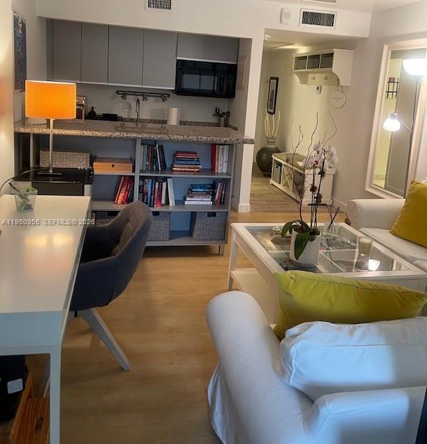 Foto del edificio - 155 Ocean Ln Dr