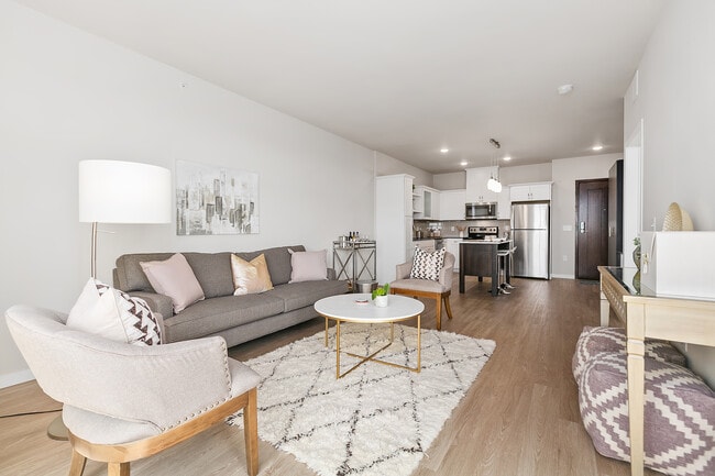 Building Photo - CityVue 2