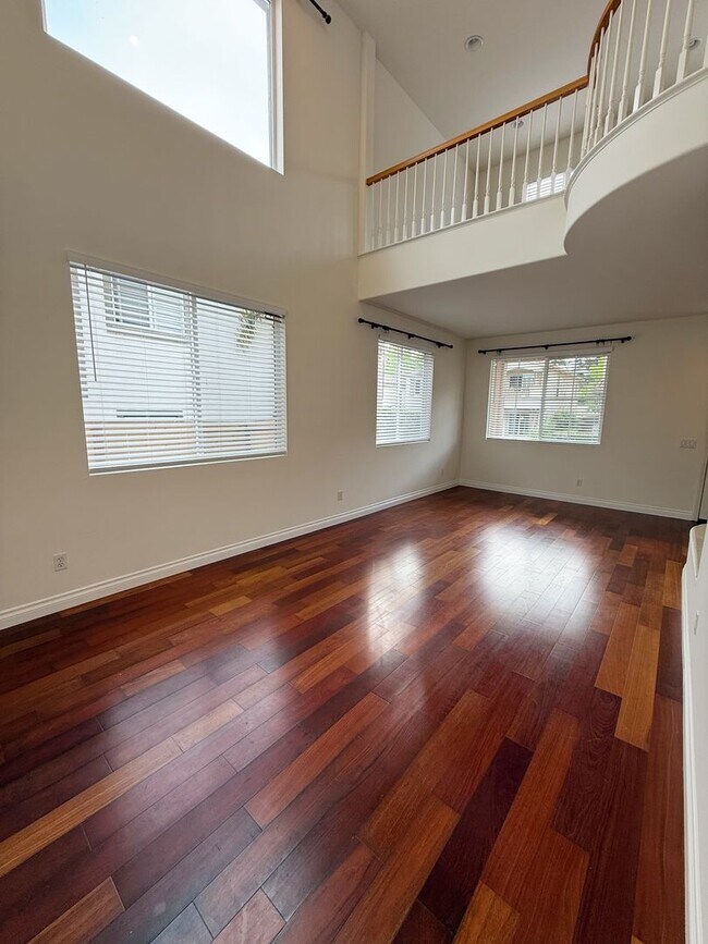 Foto del edificio - 4 Bed/3 Bath Home for Rent in Carmel Valley!