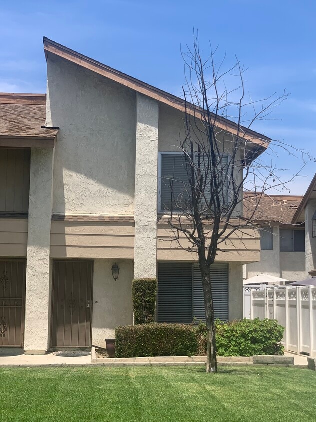 12836 12th St, Chino, CA 91710 Townhome Rentals in Chino CA