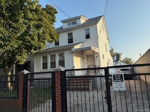 Building Photo - 243-12 144th Ave