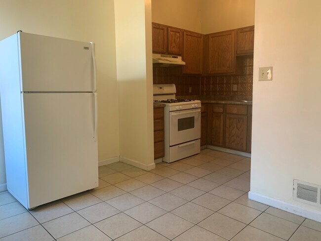 Building Photo - 1612 Brighton Pl