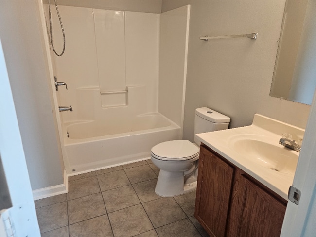 Building Photo - 4416 Rhodes Dr