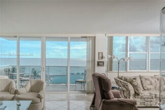 Building Photo - 3140 S Ocean Dr