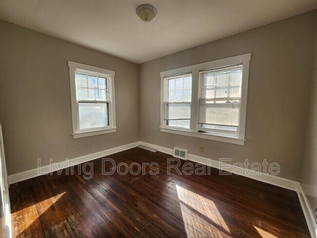 Foto del edificio - 1548 S 25th St