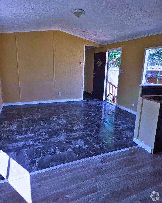 Building Photo - 4915 US-80