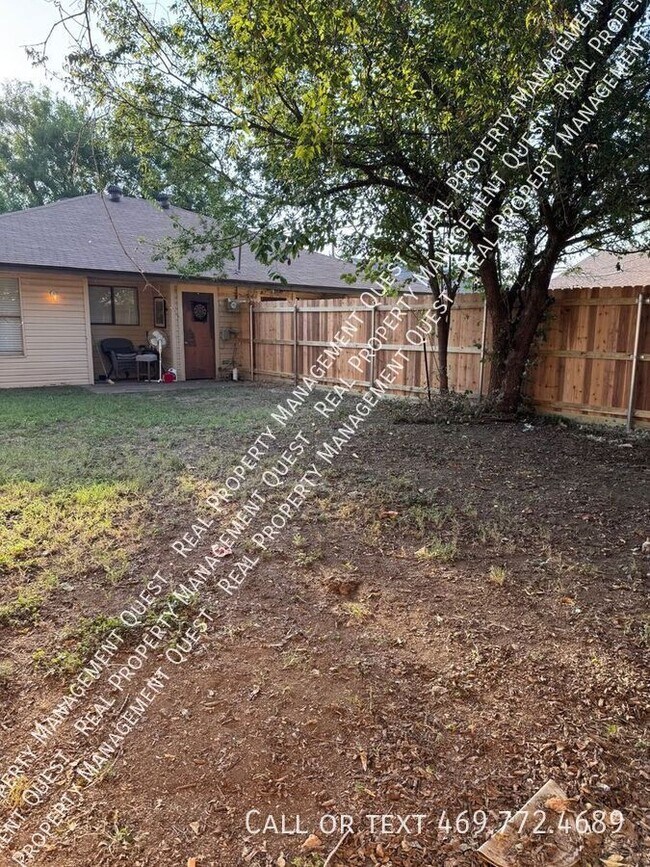 Foto del edificio - 1126 S Clark Rd