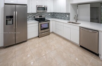 Building Photo - 17252 SW 112th Pl