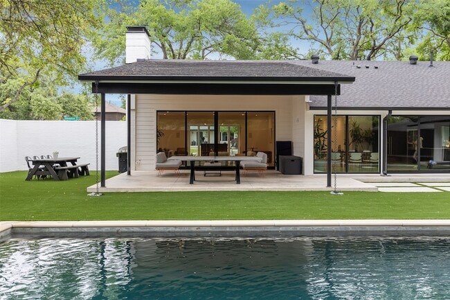 Photo - 5239 Edmondson Ave House