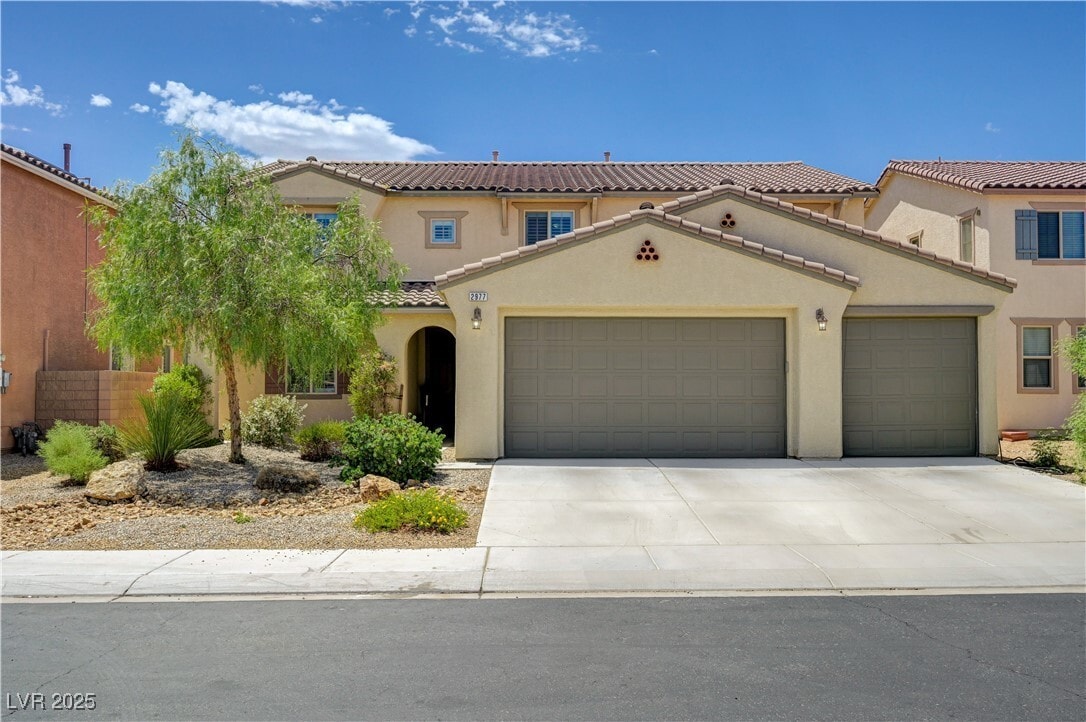 Foto principal - 2977 Queen Lake Ct