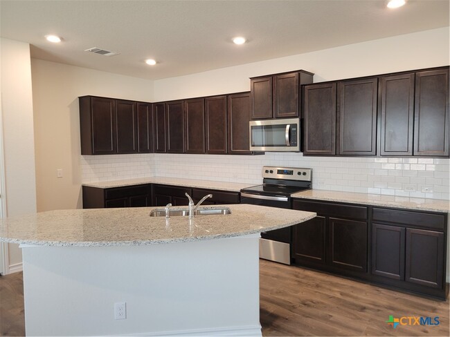 Building Photo - 613 Great Plains