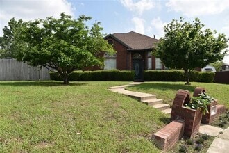 Building Photo - 5880 Baker Dr