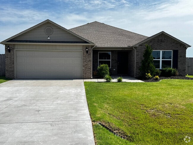 Building Photo - 42161 Max Henry Dr