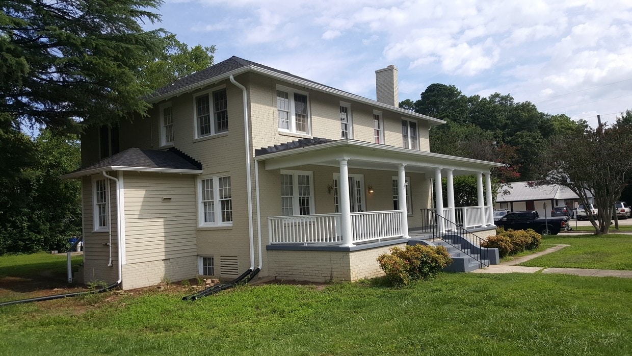 1225 Wake Forest Rd, Raleigh, NC 27604 Apartments in Raleigh, NC