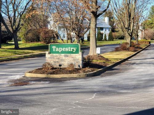 Primary Photo - 1208 Barry Ct