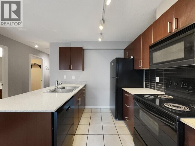 Photo du bâtiment - 933-933 Hornby St