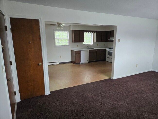 Foto del edificio - 1341 E Highland Ave