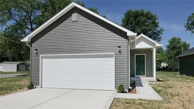 Building Photo - 3050 St Paul St Building Photo - 3050 St Paul St