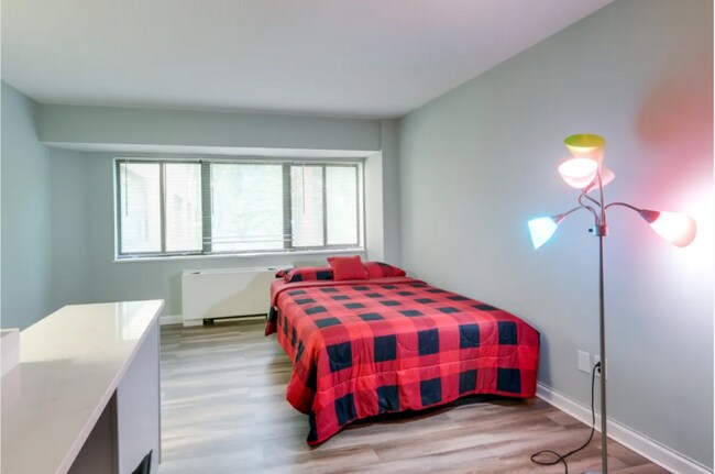 Foto del edificio - 3701 Connecticut Ave NW