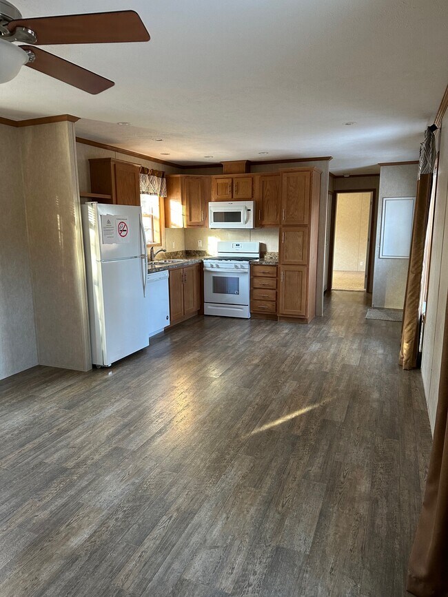 Foto del edificio - 213 Halfmoon Cir