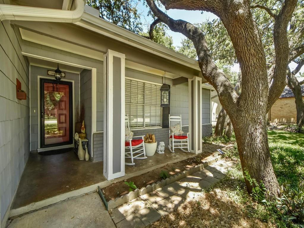 Primary Photo - 9014 Texas Oaks Dr