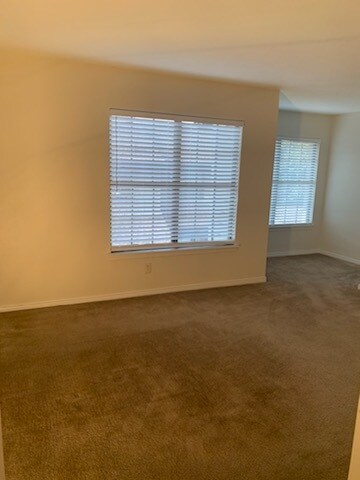 Master Bedroom & Retreat - 9910 Royal Ln