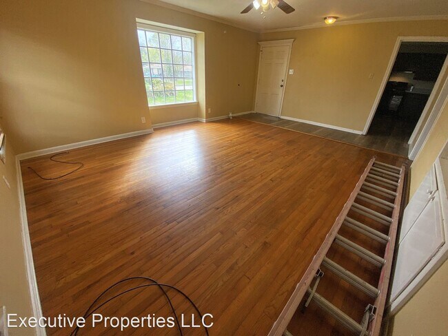 Foto del edificio - 4 br, 3 bath House - 3810 Center Street