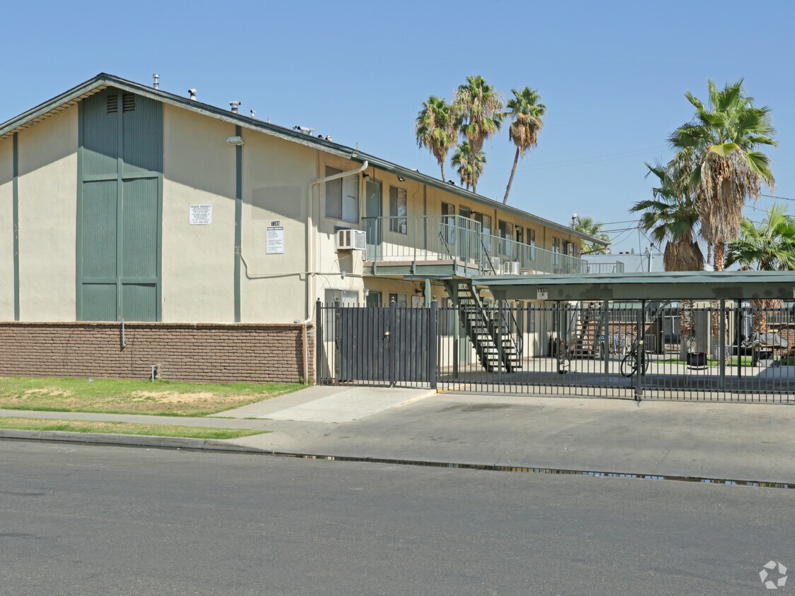 Building Photo - 1388 Bulldog Ln
