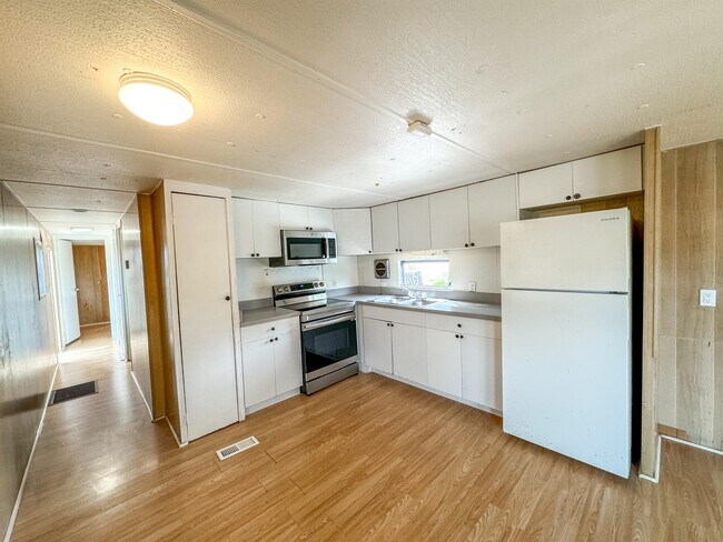 Foto del edificio - 2908 Banyan Ln