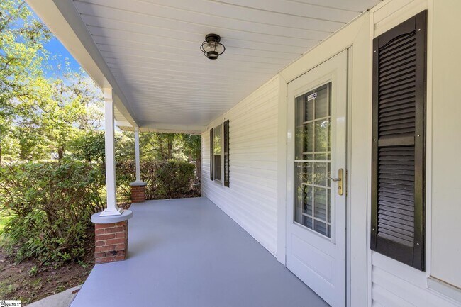 Foto del edificio - 603 Old Hunts Bridge Rd