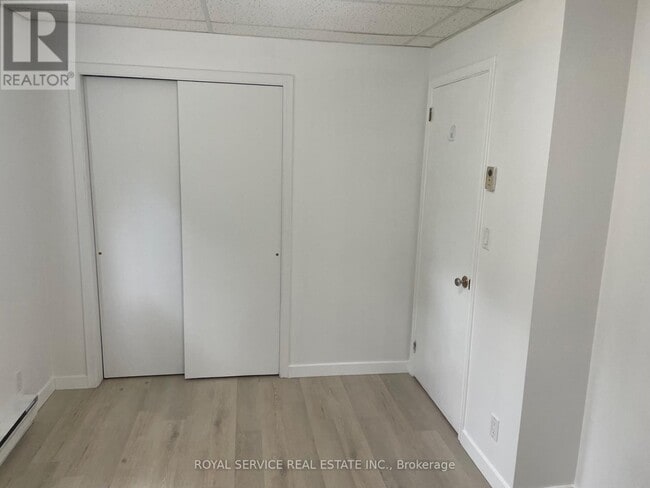 Building Photo - 118 Perry St