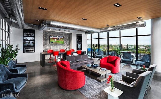 Foto del edificio - 524 W Addison St