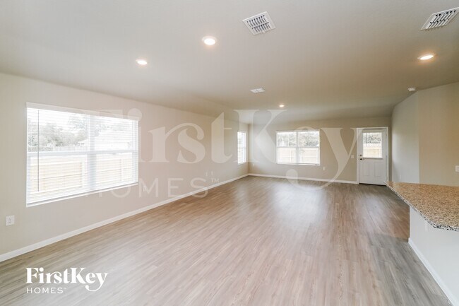 Building Photo - 6202 Marco Plains
